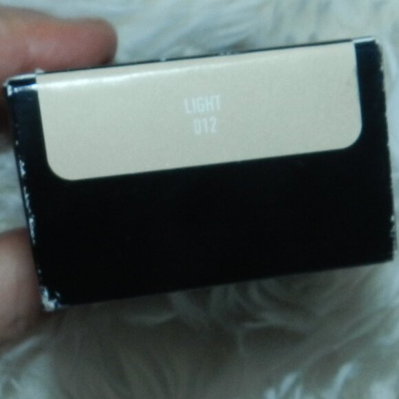 KVD🍏Good Apple🍎 Full Coverage Serum Foundation  012 Light🆕📦⌚🏃💨⚡🚚 - Picture 8 of 16